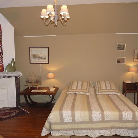 Bed and Breakfast Le Point D'Orgue Pineuilh Exterior foto
