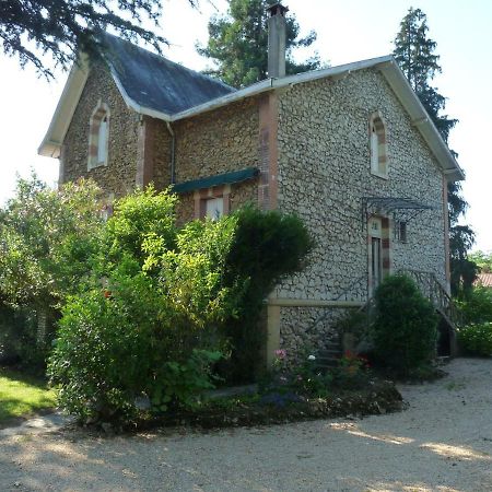 Bed and Breakfast Le Point D'Orgue Pineuilh Exterior foto