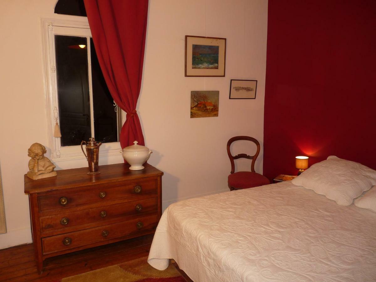 Bed and Breakfast Le Point D'Orgue Pineuilh Exterior foto